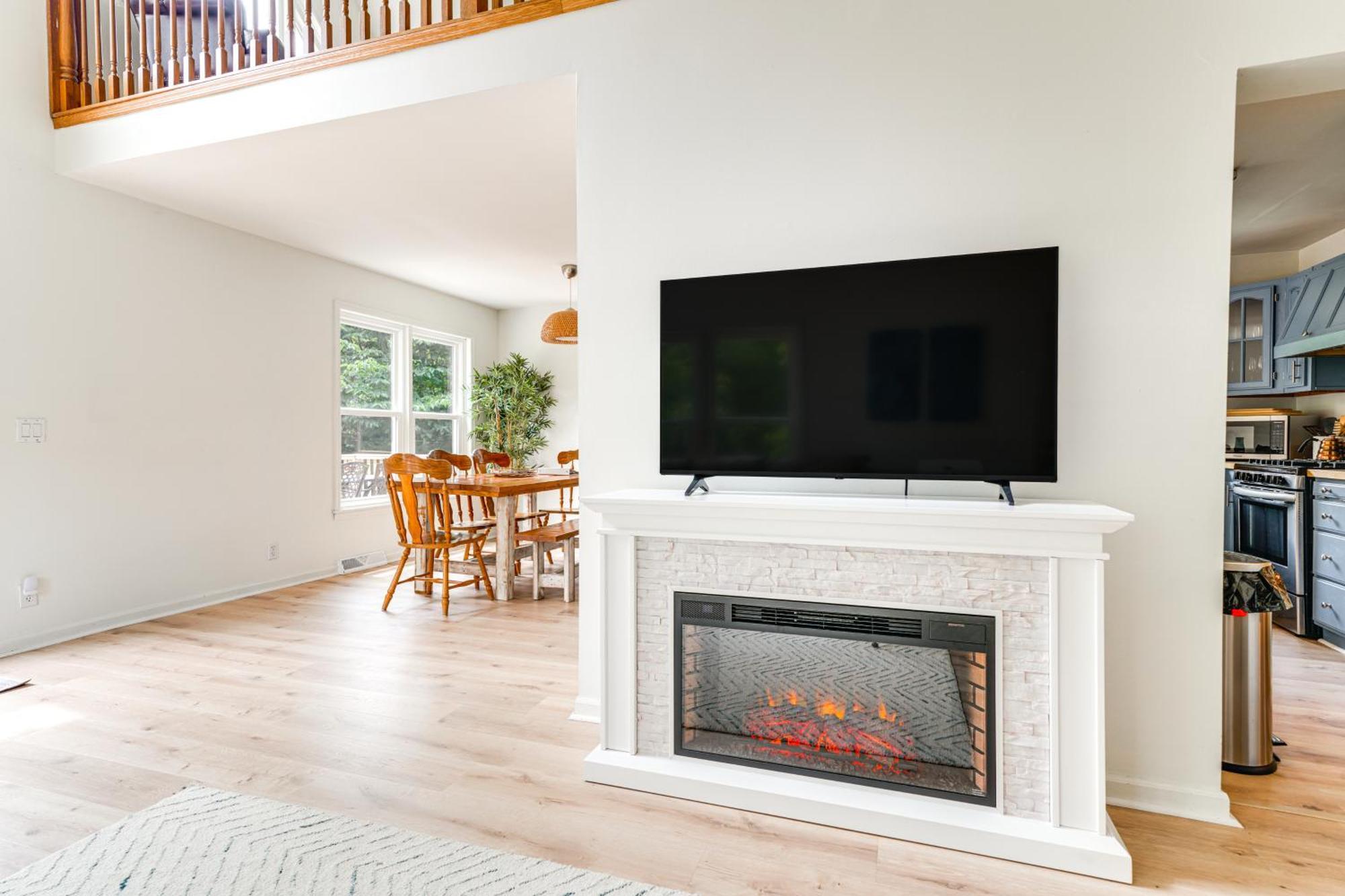 Modern Eckerty Home With Deck On Patoka Lake! Taswell Buitenkant foto