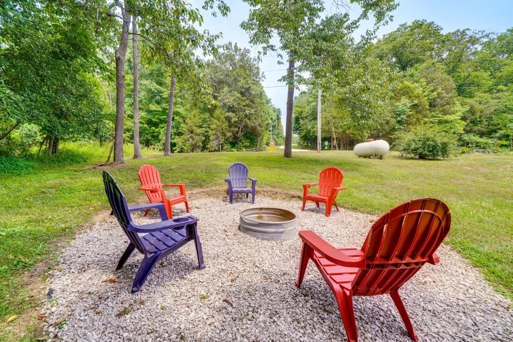 Modern Eckerty Home With Deck On Patoka Lake! Taswell Buitenkant foto