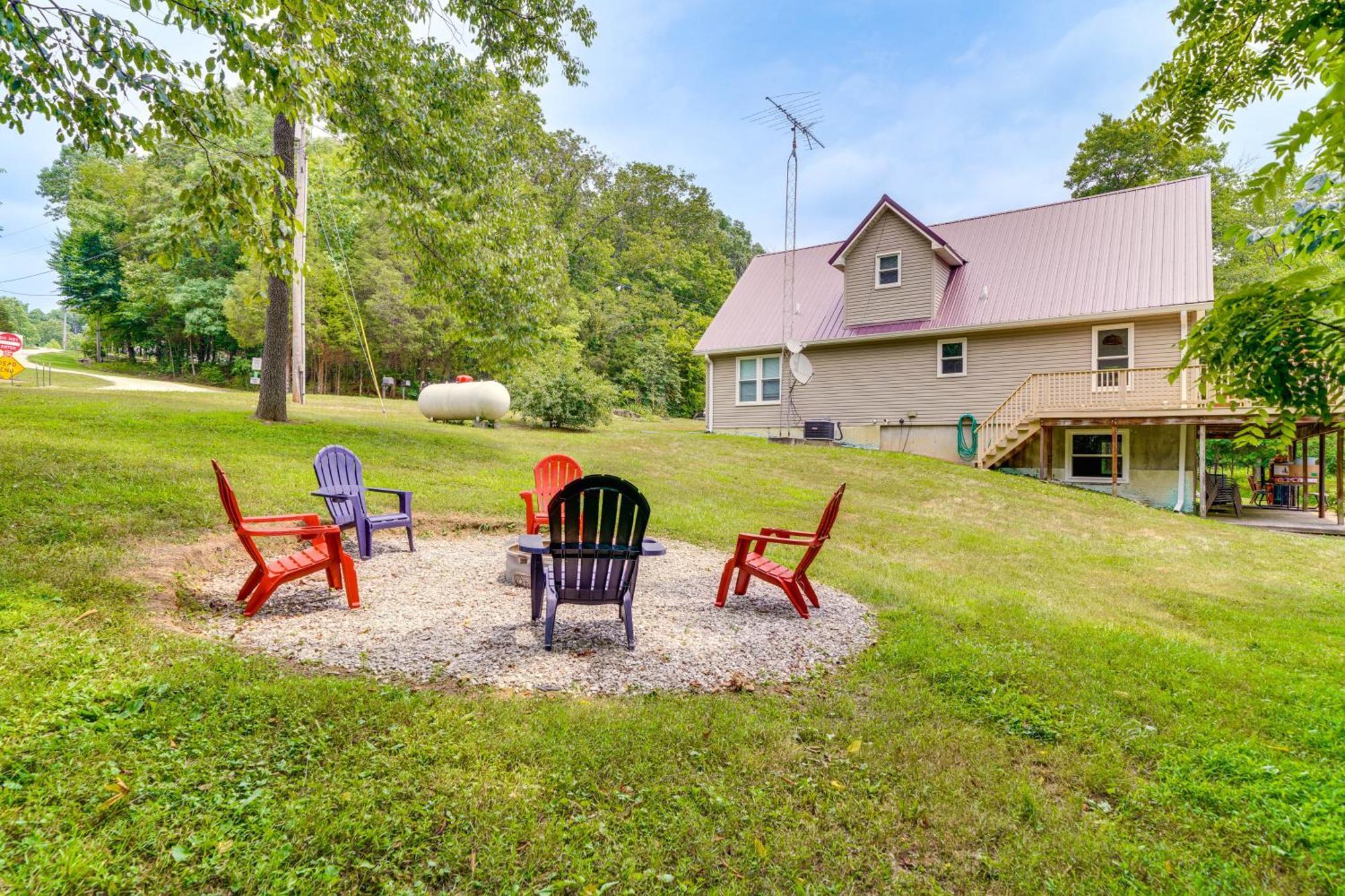 Modern Eckerty Home With Deck On Patoka Lake! Taswell Buitenkant foto